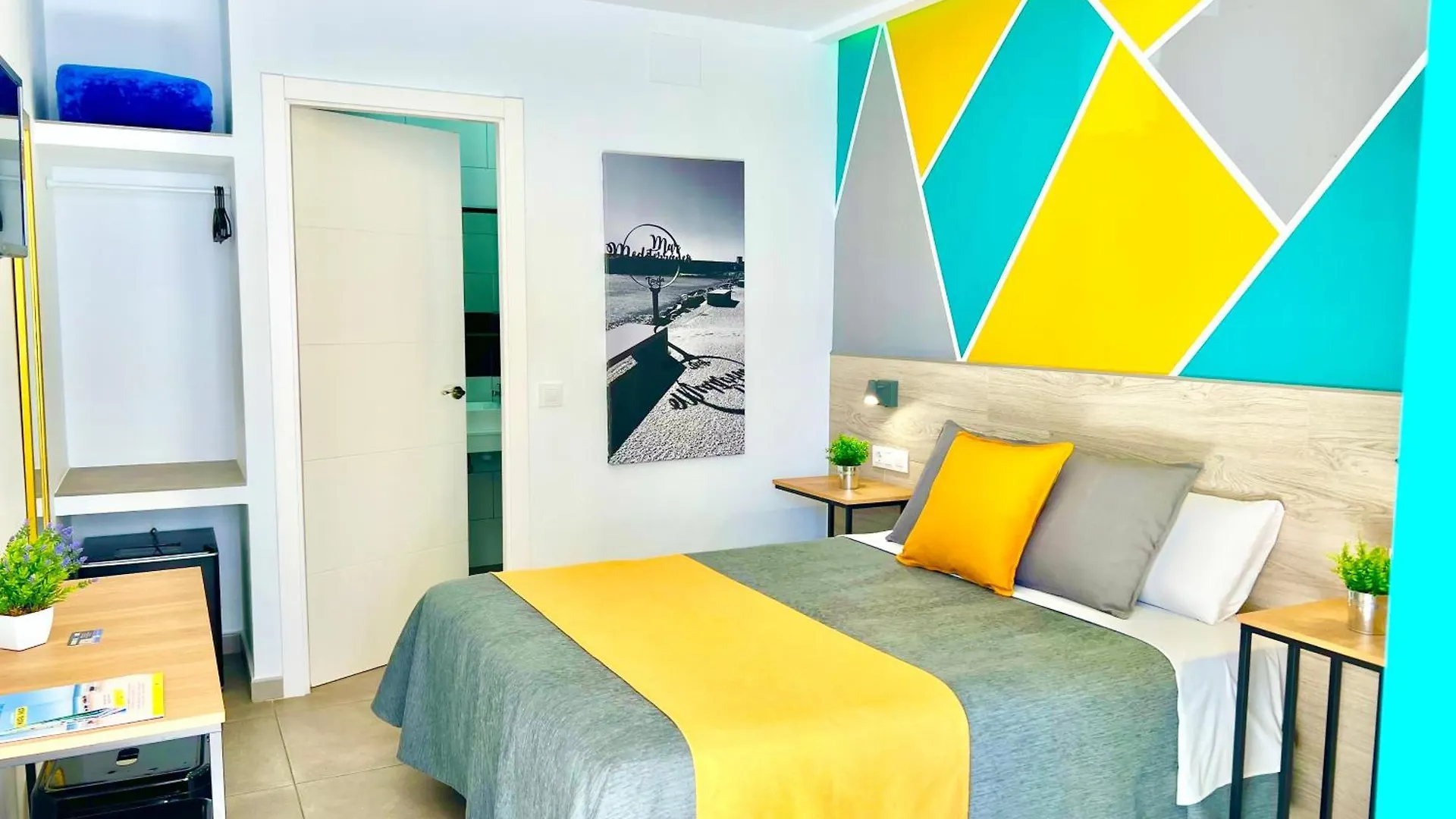 Dori Rooms Hostal Tarifa 0*,