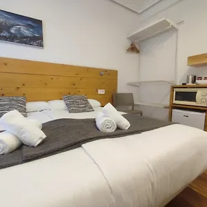 Urkia 2*, San Sebastián Spagna