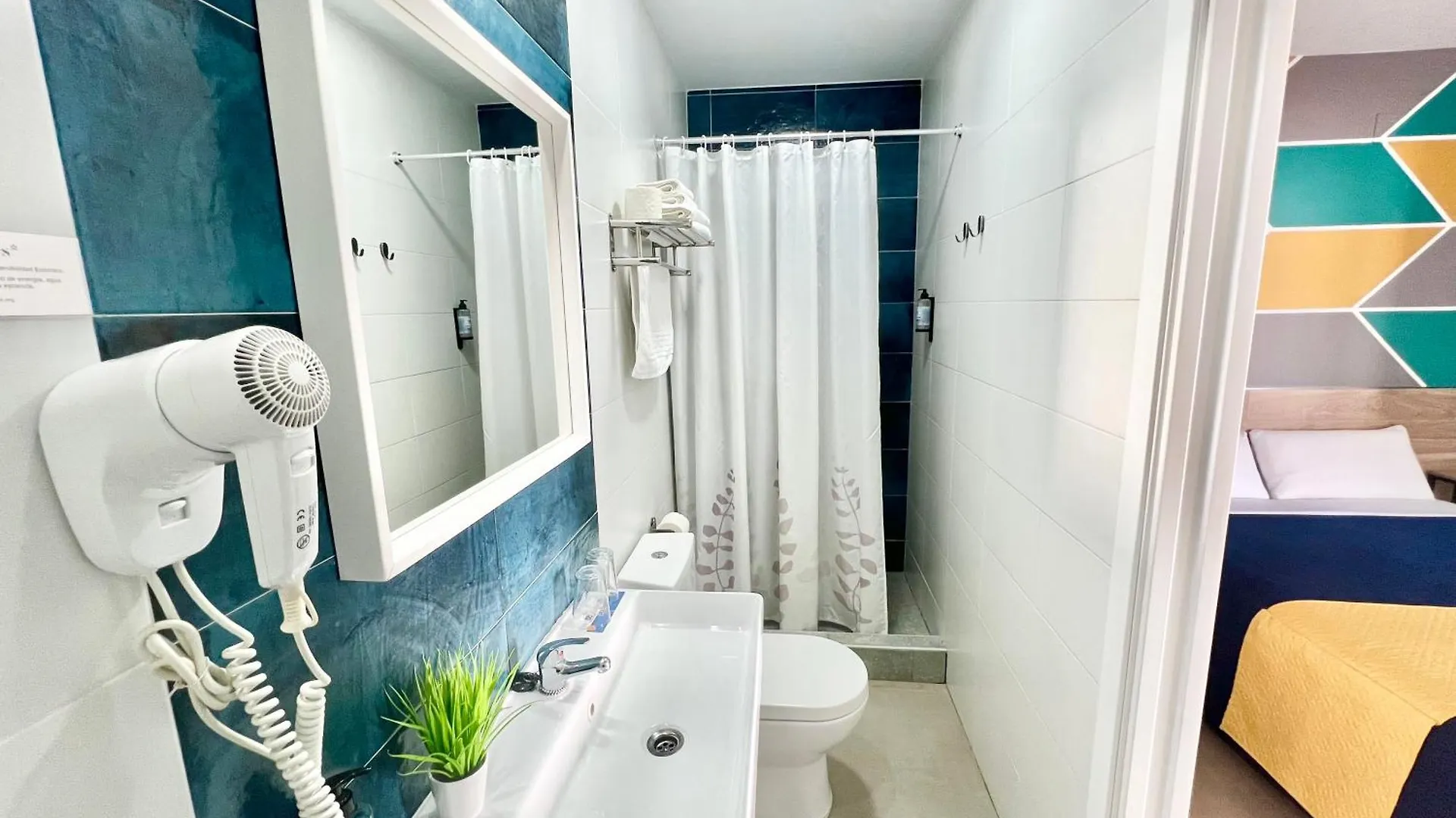 Dori Rooms Hostal Tarifa Guest house