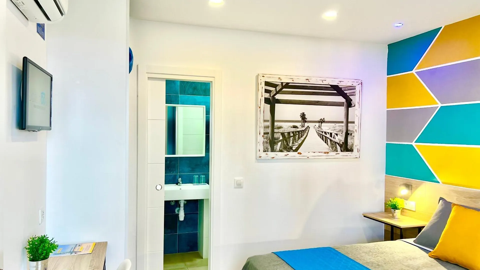 Dori Rooms Hostal Tarifa