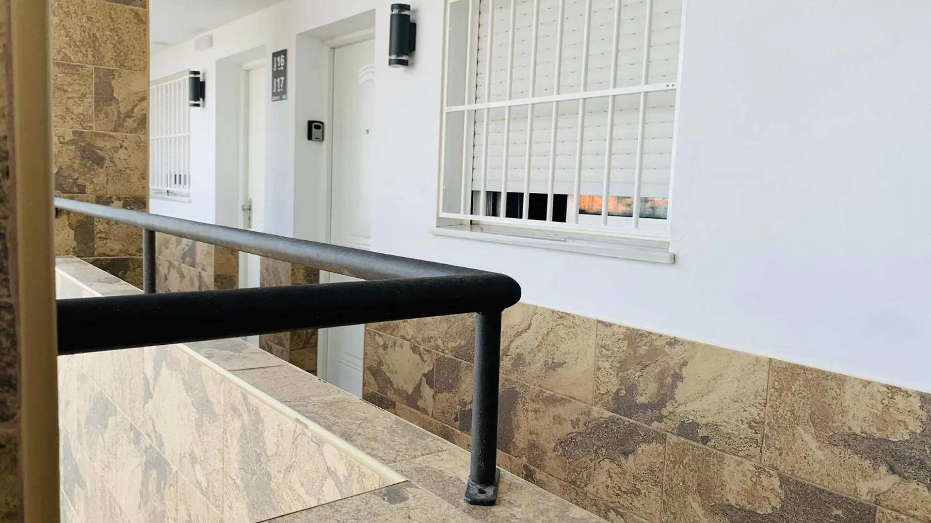 Dori Rooms Hostal Tarifa Guest house